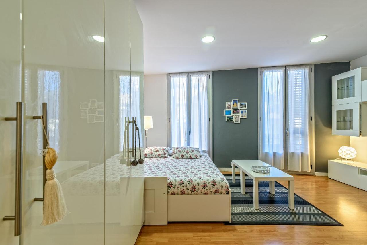 Loft En Badalona Centro Apartment Luaran gambar